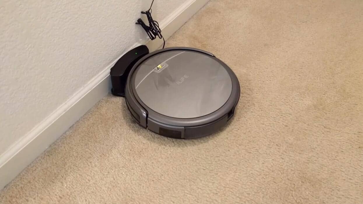 🏅 5 Best Robot Vacuums For Carpet of 2019