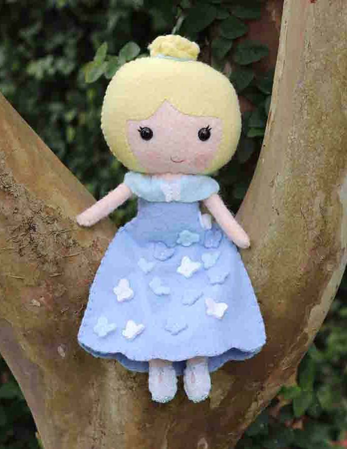 How To Make A Girl Doll – Free Doll Pattern