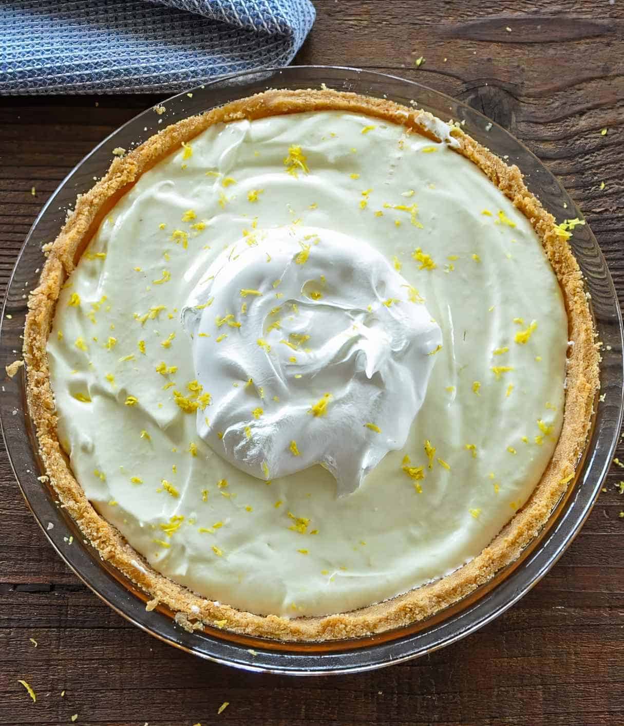 Zesty Lemon Mallow Pie