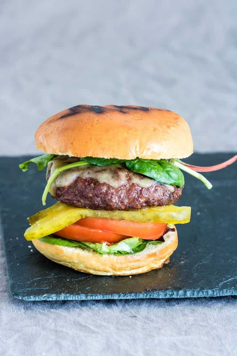 Easy Juicy Air Fryer Hamburgers