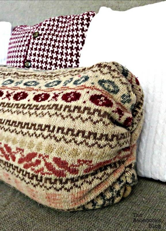 Sweater Pillows The Easy Way!