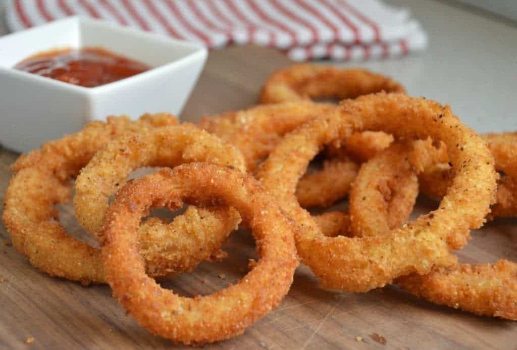 How To Make Perfect, Extra Crispy Homemade Onion Rings From Scratch