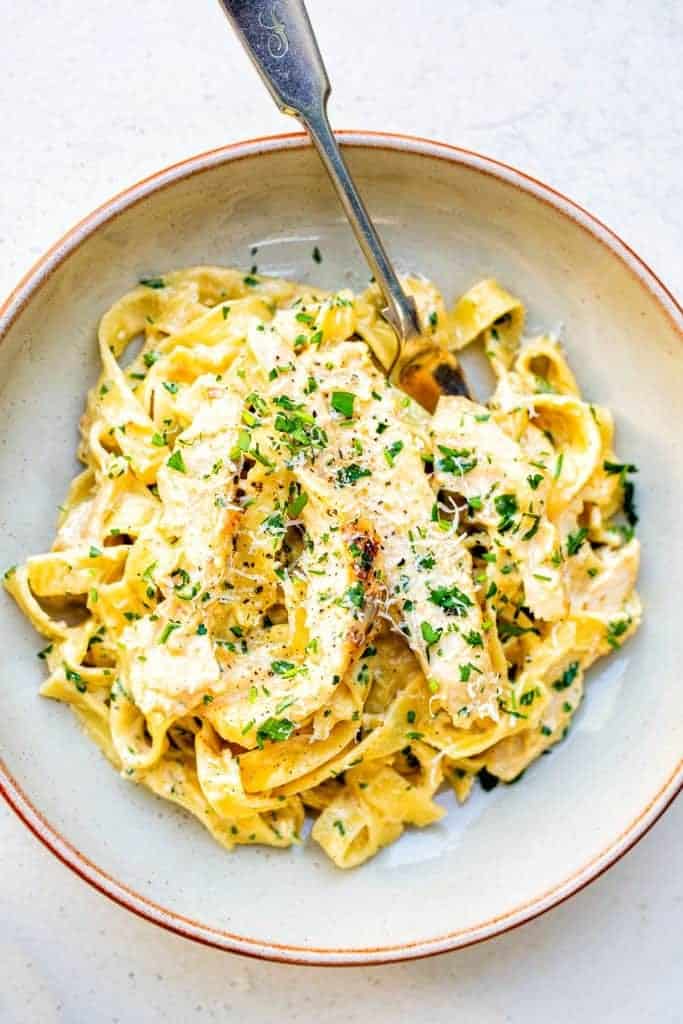 Chicken Alfredo – Creamy Chicken Pasta