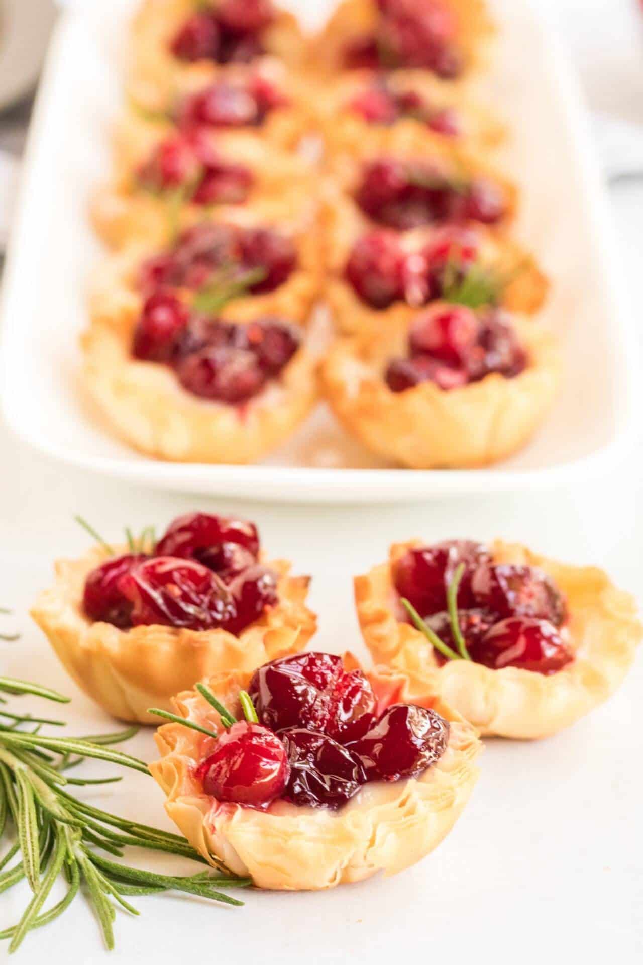 15-Minute Cranberry Brie Bites