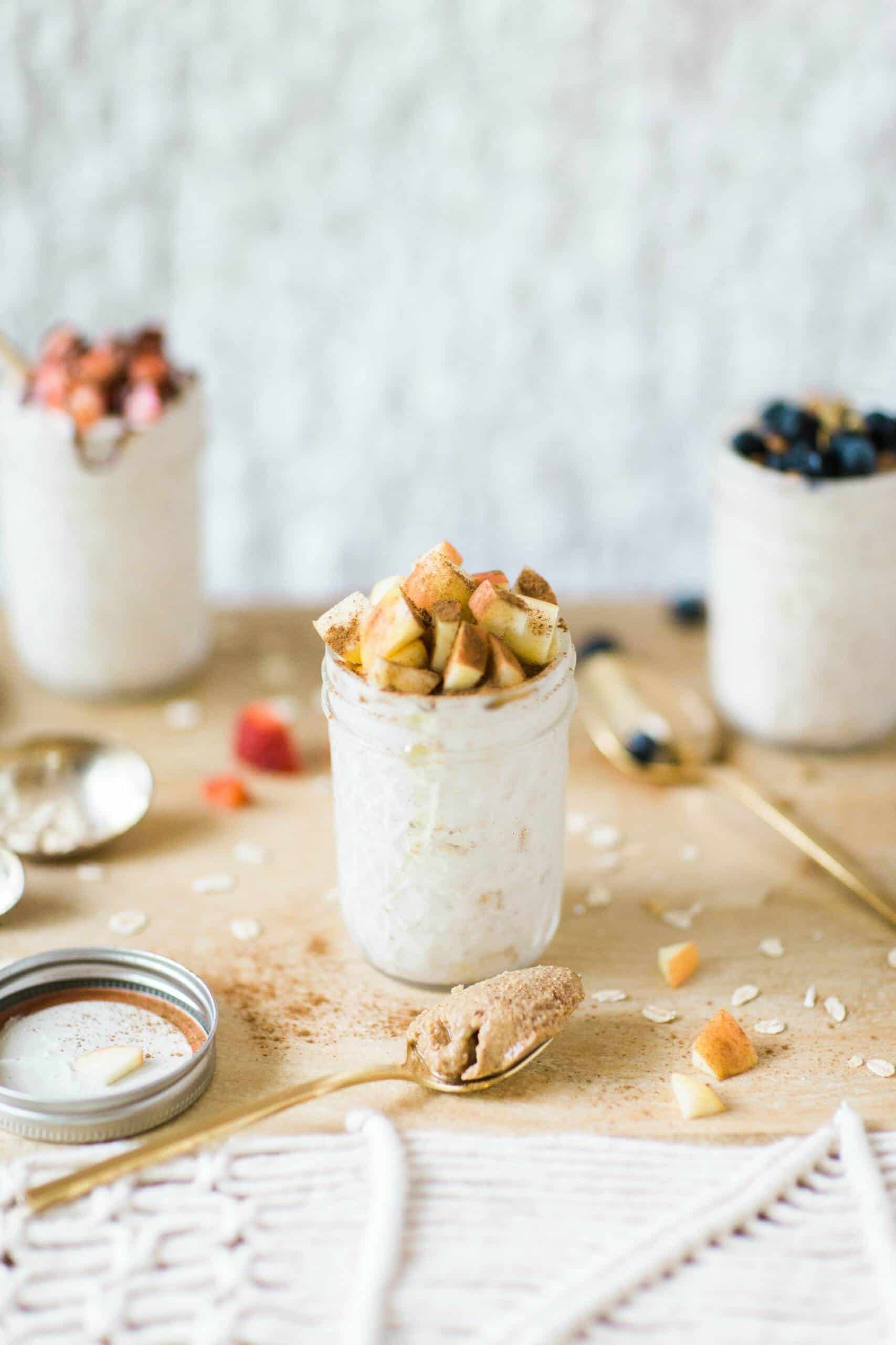 How to Make Easy Overnight Oats (3 Ways!)