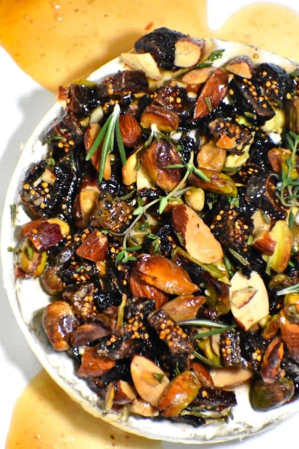 Easy Baked Brie with Nuts. Make Brie with Honey!