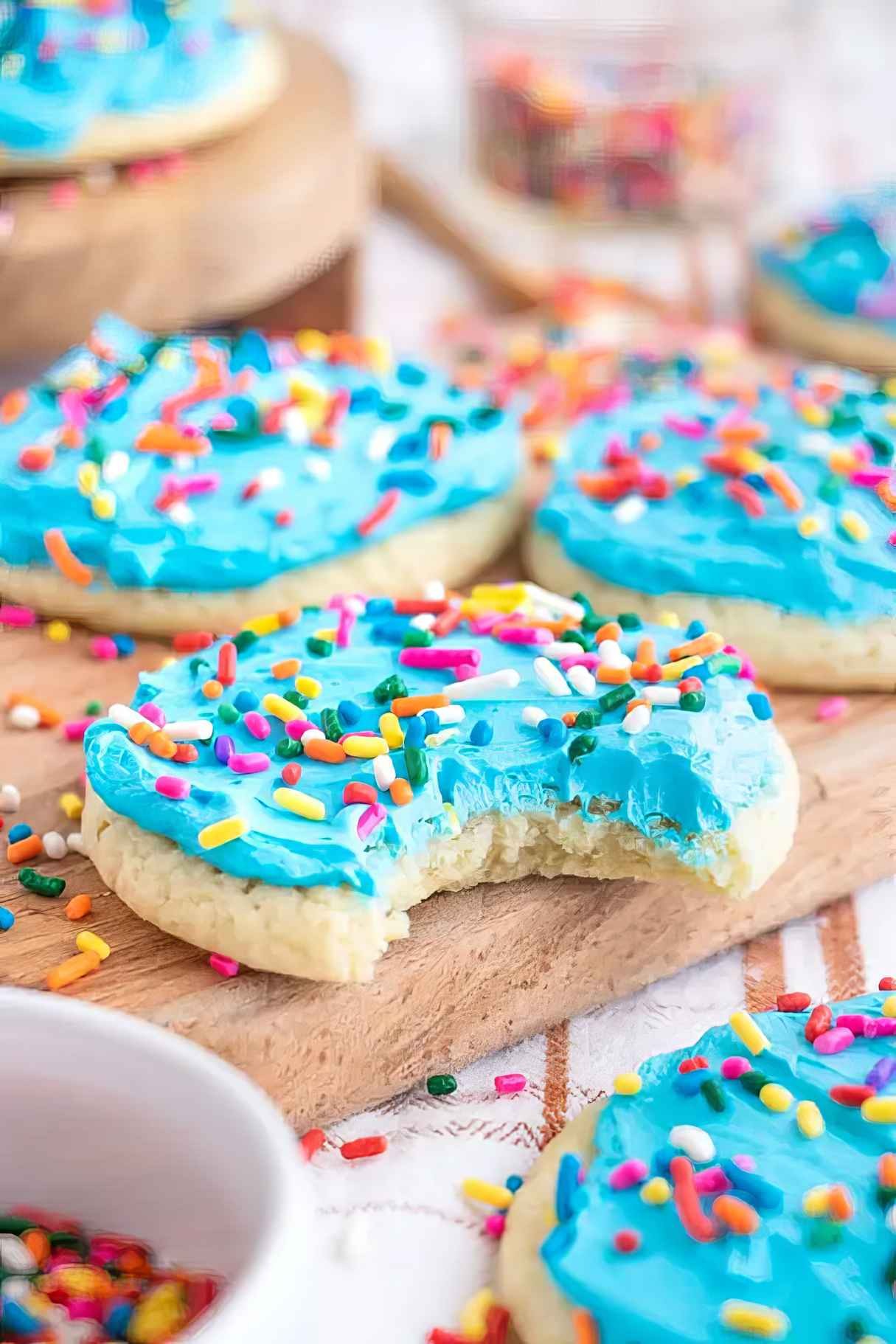 Soft, Fluffy, Chewy Lofthouse Sugar Cookie Recipe