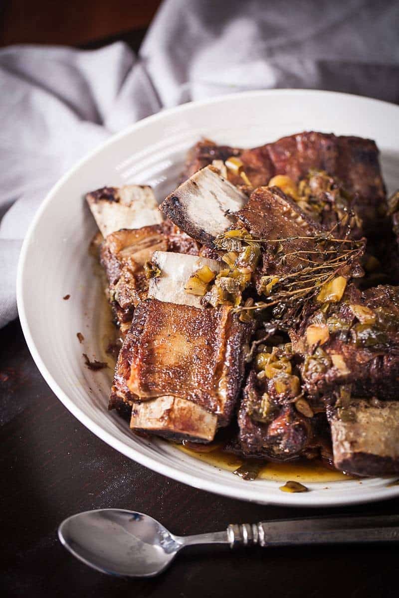 Easy Spicy Beef Short Ribs Recipe (Slow Cooker)