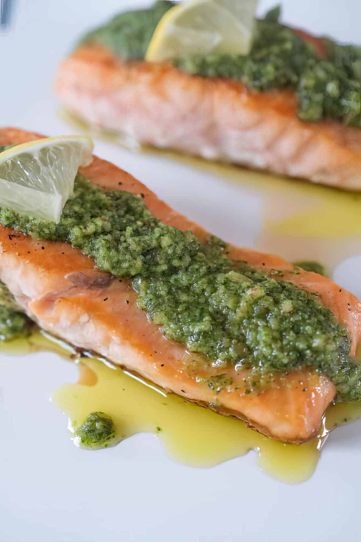 Mediterranean Lemon Pesto Salmon with Vegetables