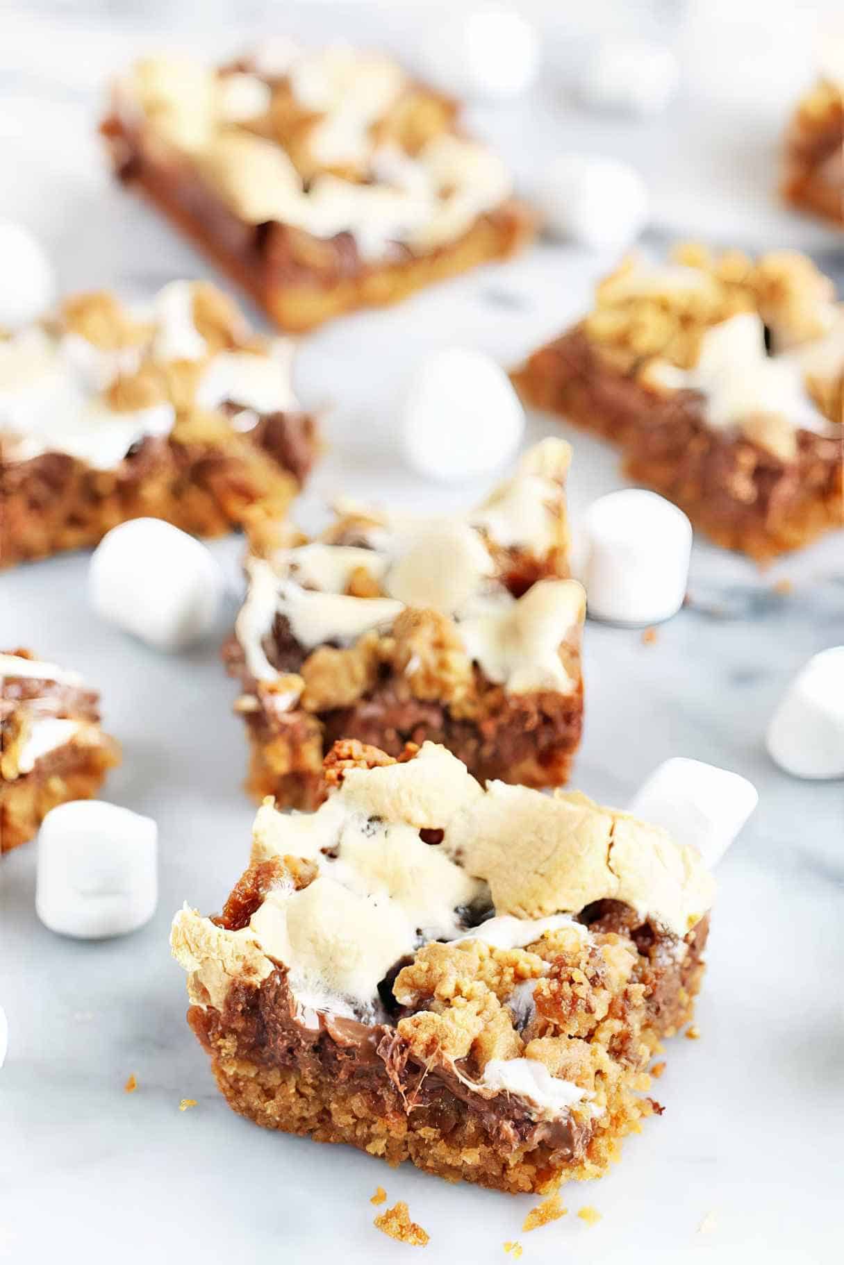 The Best Homemade Summer S’mores Bars for Dessert