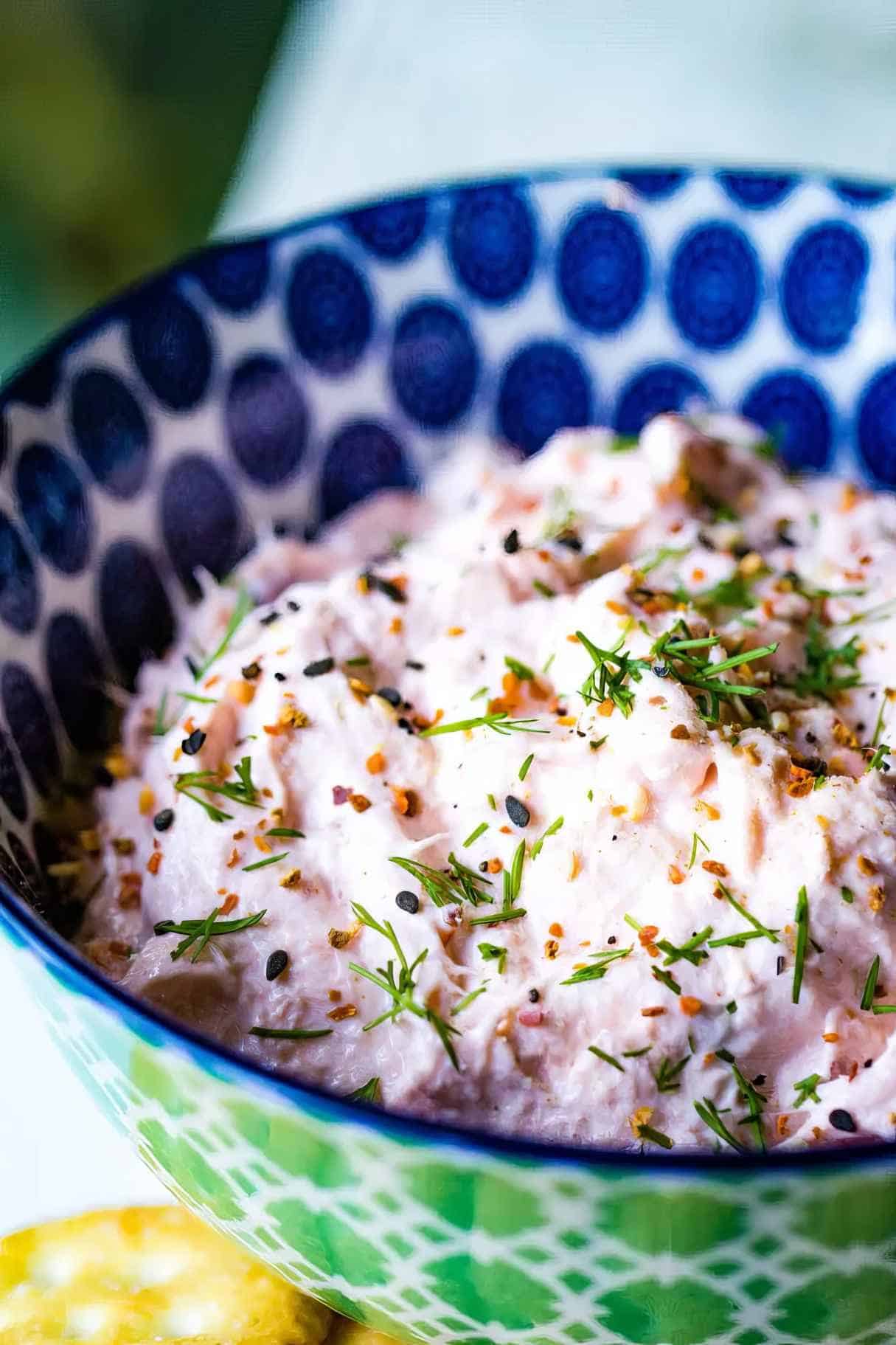 Best Smoked Salmon Dip with Sour Cream and Lemon Juice