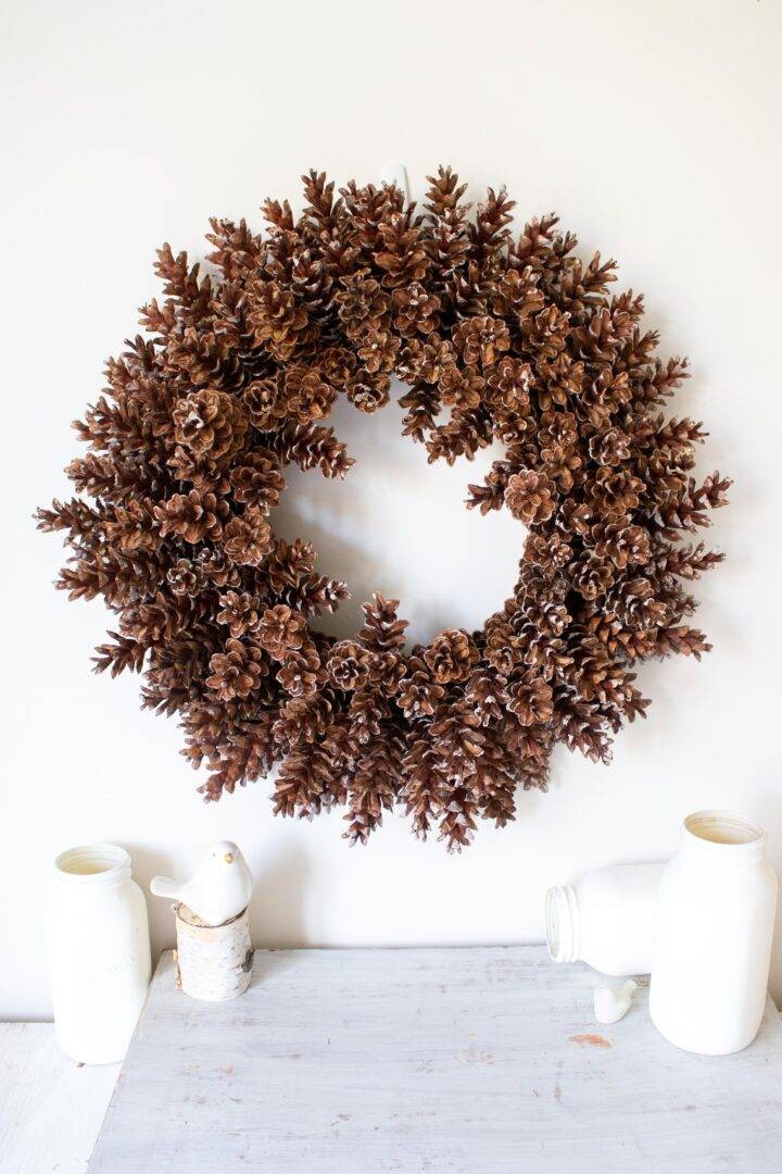 How To Make A Pinecone Wreath (Without Wire Or Glue)