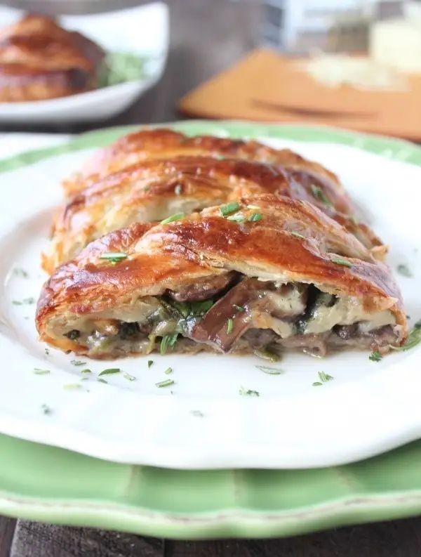 Cheesy Mushroom Spinach Puff Pastry