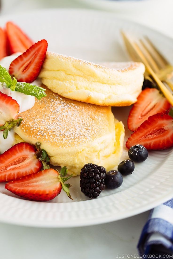 Easy Japanese Souffle Pancakes