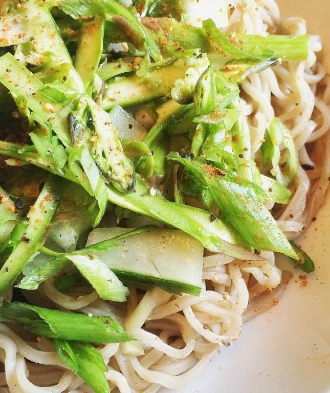 Cold Soba Noodle Salad with Asparagus and Cucumber