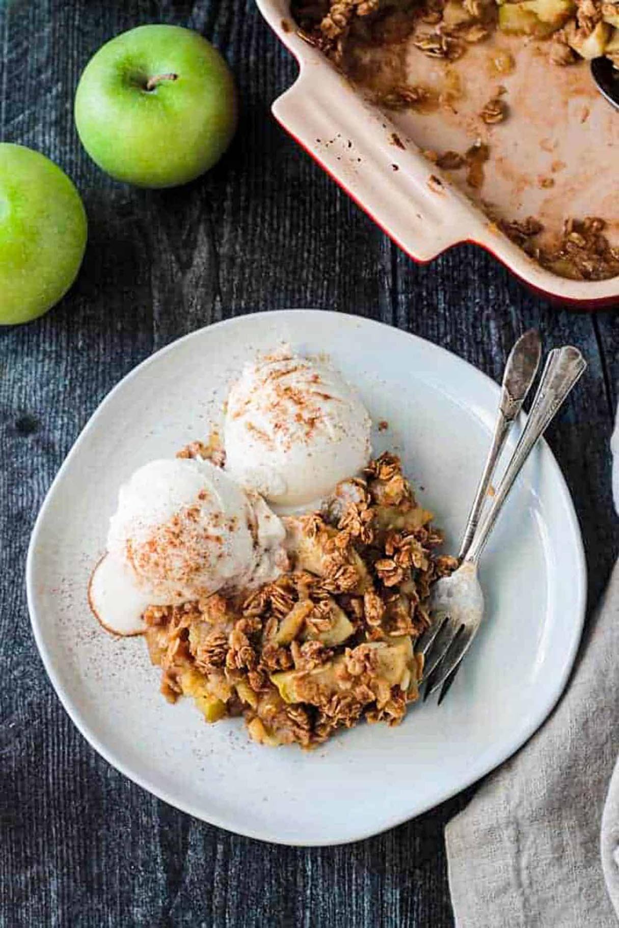 Classic American Vegan Apple Crisp