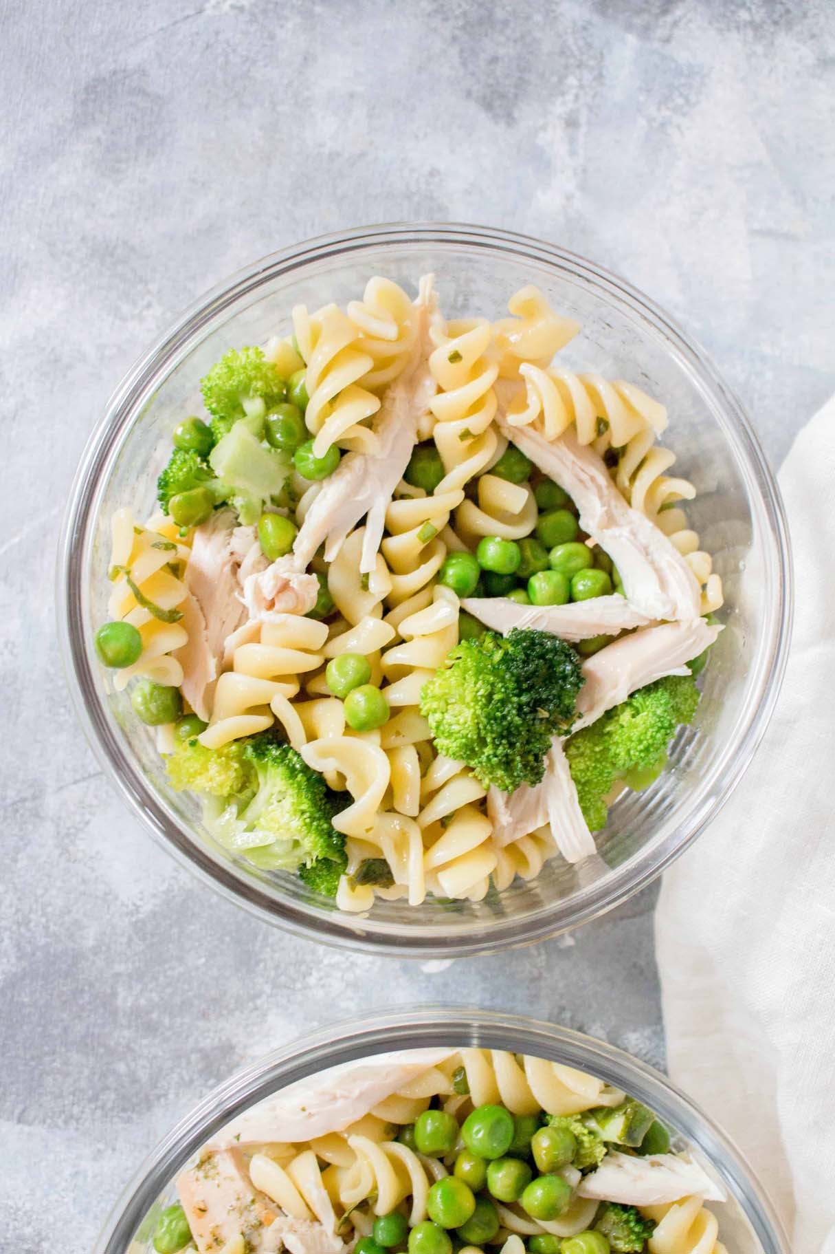 Cold Chicken Pasta with Broccoli and Peas – Easy Healthy Lunch Idea