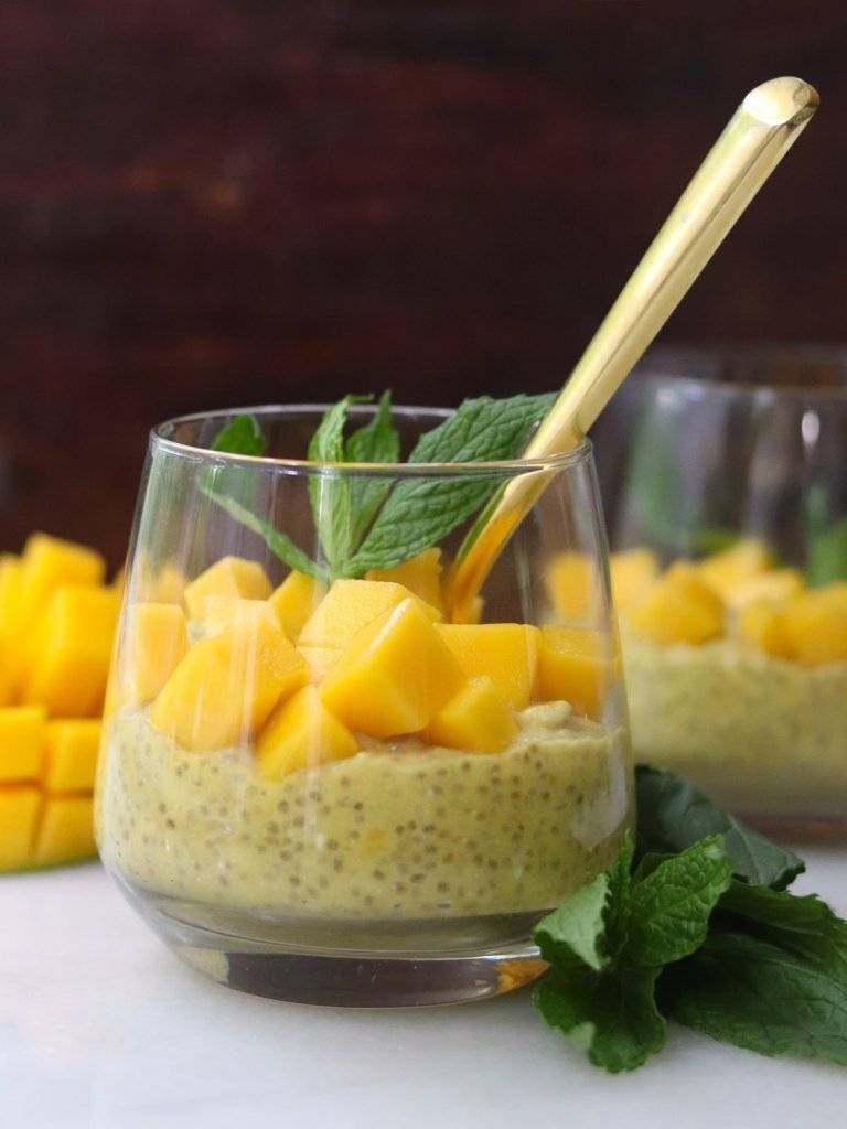 Healthy Mango Chia Pudding