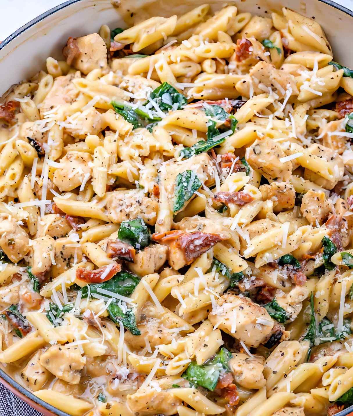 Creamy Tuscan Chicken Pasta – One Pot Comfort Meal