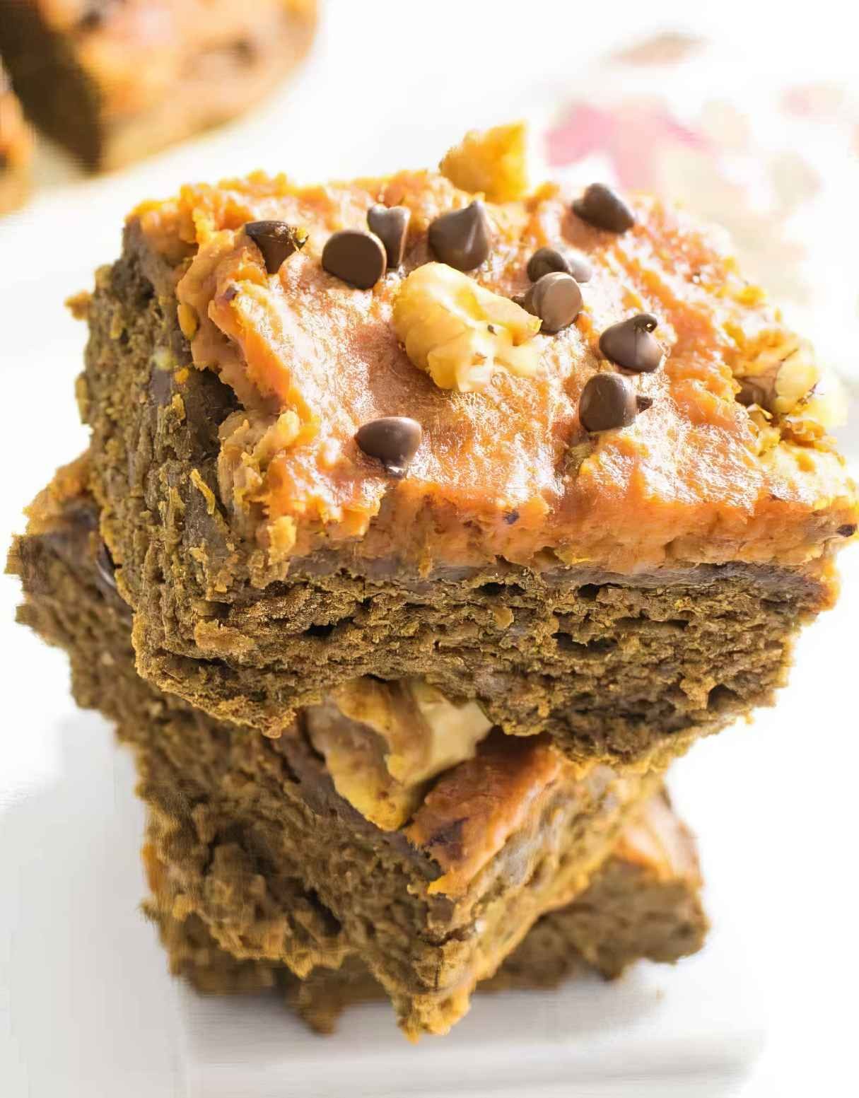 Soft and Chewy Vegan Pumpkin Brownies